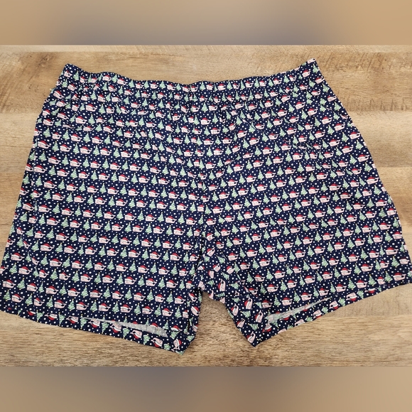 🎄Vineyard Vines Mens Holiday Christmas Boxer Shorts- Whales with Santa Hat - Picture 4 of 5